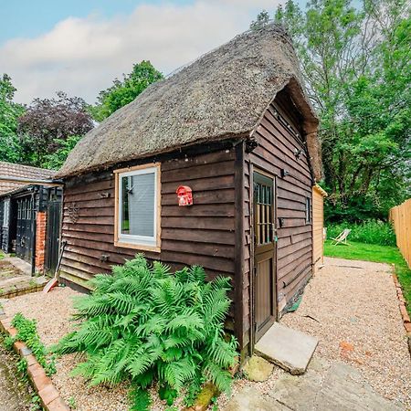 Cozy Cottage With Hot Tub! Cadnam Экстерьер фото