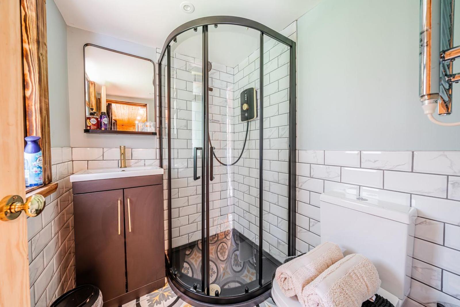 Cozy Cottage With Hot Tub! Cadnam Экстерьер фото